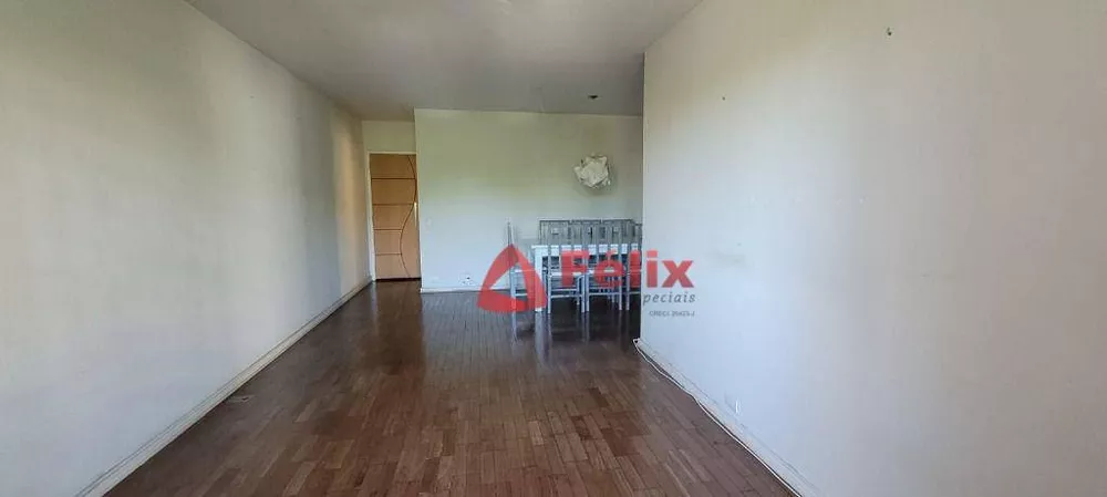 Apartamento à venda com 3 quartos, 149m² - Foto 1