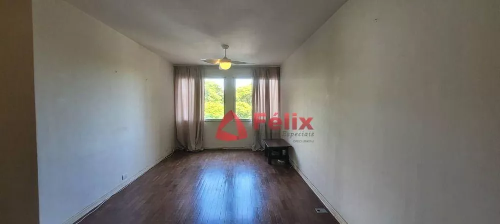 Apartamento à venda com 3 quartos, 149m² - Foto 2