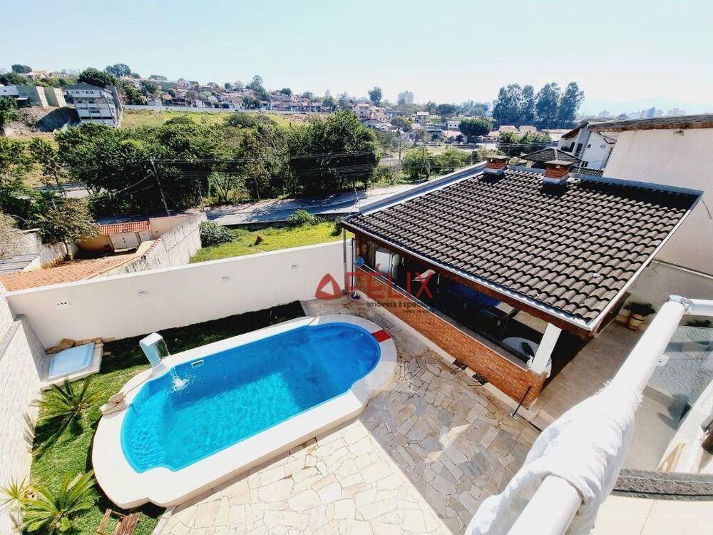Sobrado, 3 quartos, 320 m² - Foto 2