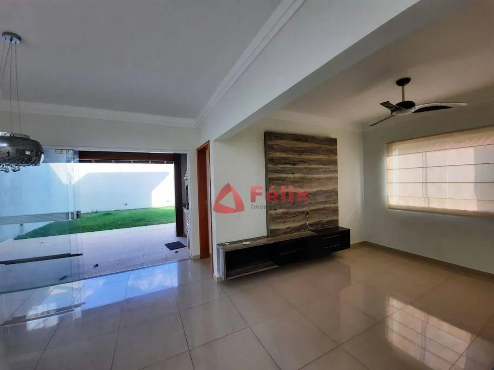 Sobrado, 4 quartos, 180 m² - Foto 1