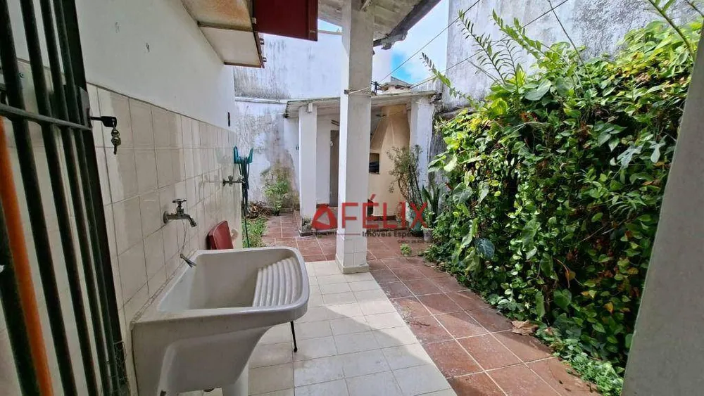 Casa, 3 quartos, 250 m² - Foto 11