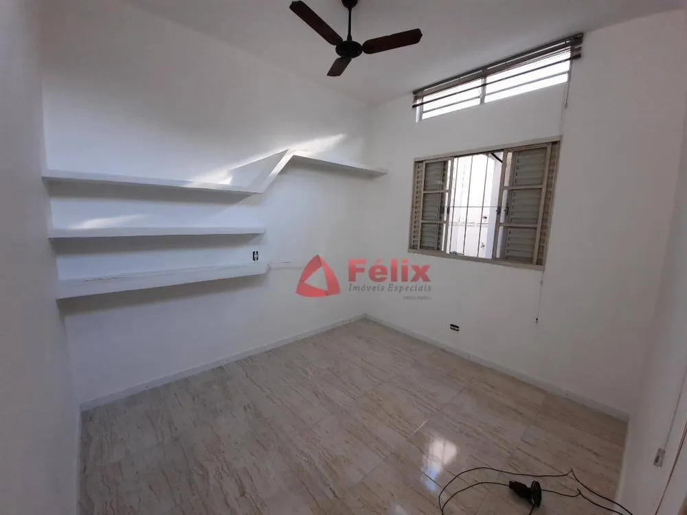 Casa, 3 quartos, 300 m² - Foto 15