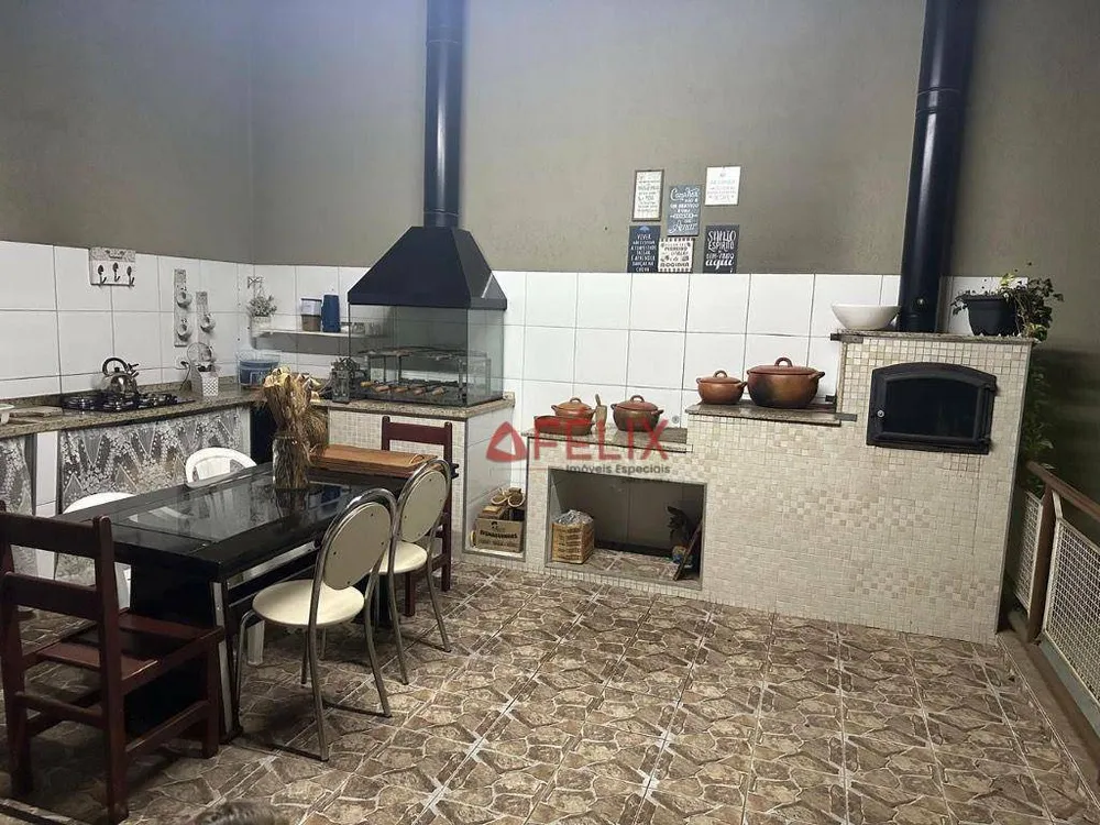 Casa, 3 quartos, 190 m² - Foto 2