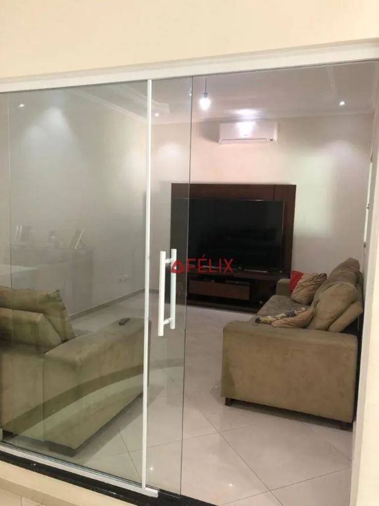 Casa, 3 quartos, 217 m² - Foto 3