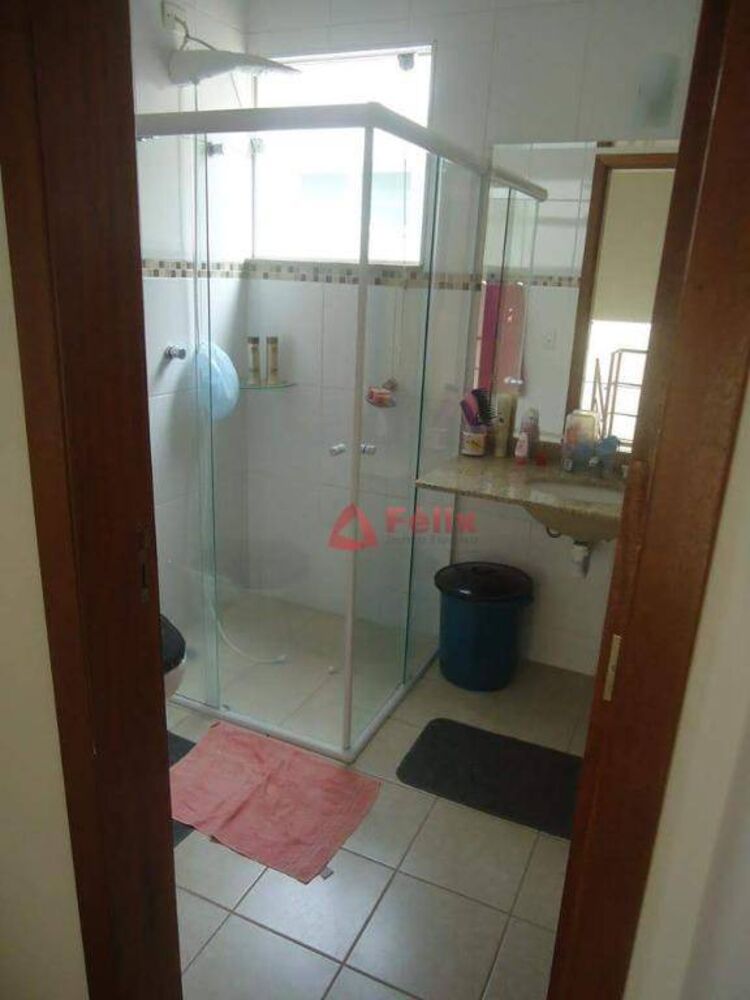 Sobrado à venda com 4 quartos, 220m² - Foto 4