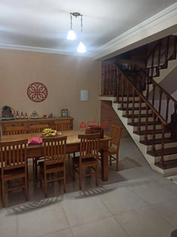 Sobrado, 3 quartos, 272 m² - Foto 3