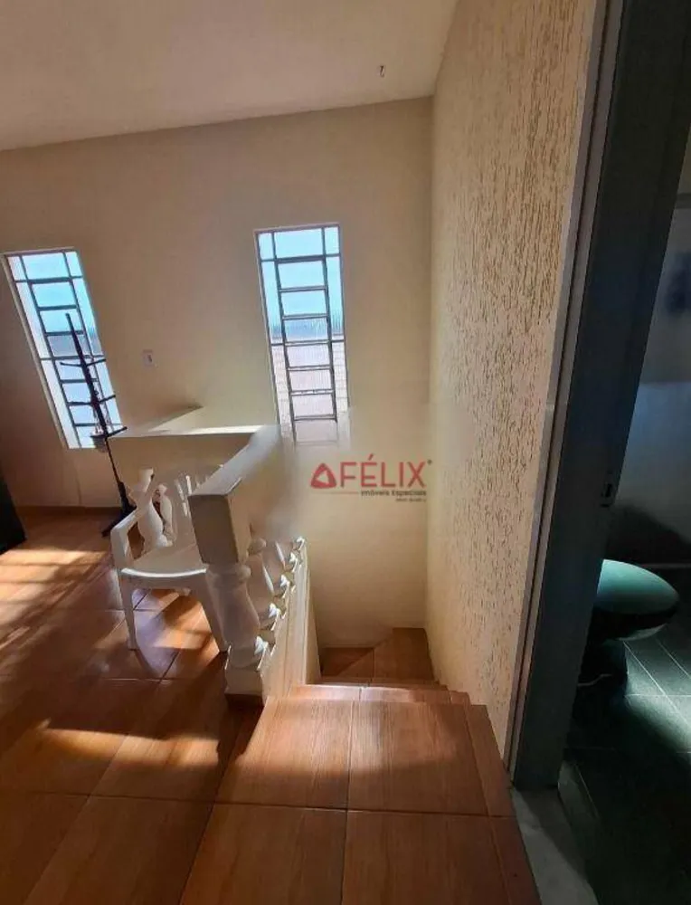 Casa, 5 quartos, 250 m² - Foto 3