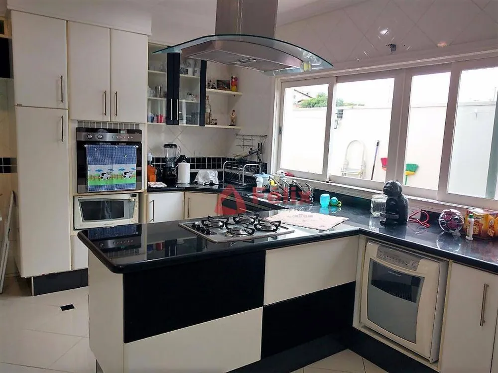 Sobrado, 4 quartos, 398 m² - Foto 1
