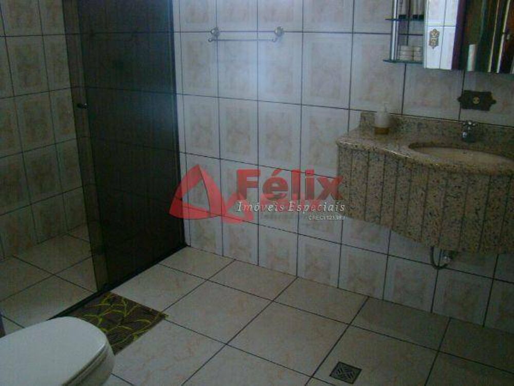 Casa, 5 quartos, 310 m² - Foto 4