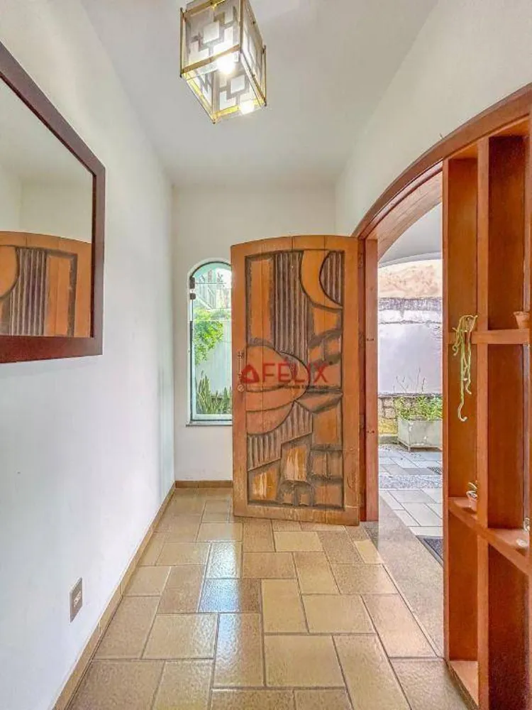 Casa, 5 quartos, 270 m² - Foto 11