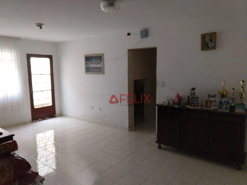 Casa, 8 quartos, 300 m² - Foto 3