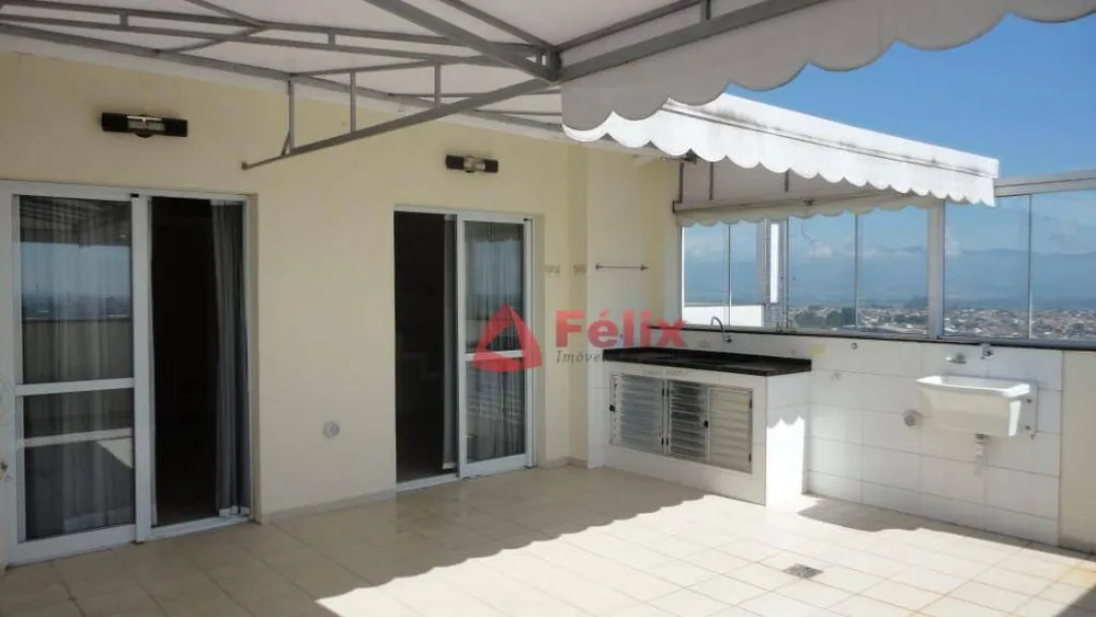 Cobertura, 3 quartos, 200 m² - Foto 1