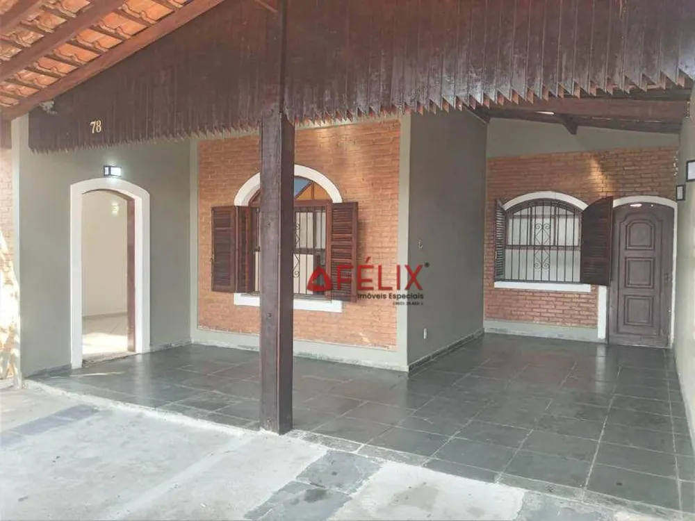 Casa, 3 quartos, 168 m² - Foto 2