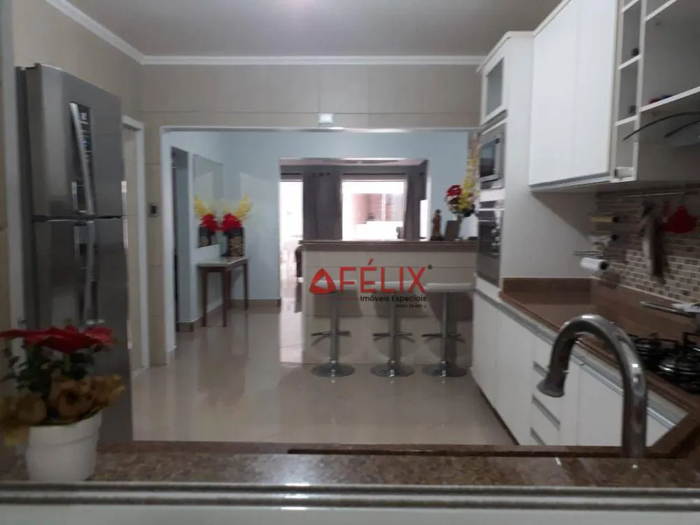Sobrado, 2 quartos, 254 m² - Foto 4
