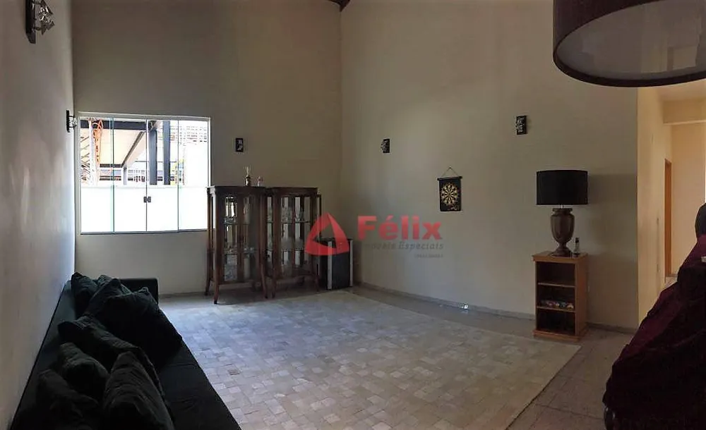 Sobrado, 4 quartos, 310 m² - Foto 1