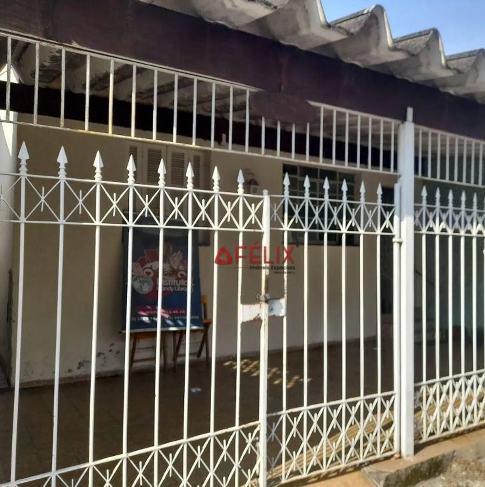 Casa, 6 quartos, 200 m² - Foto 4