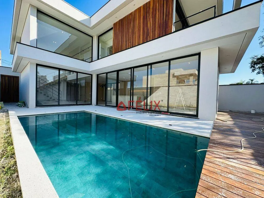 Sobrado, 3 quartos, 305 m² - Foto 2