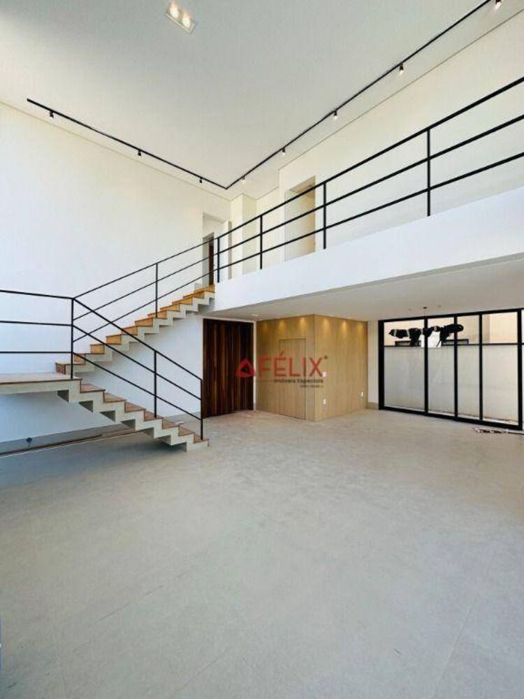 Sobrado, 3 quartos, 305 m² - Foto 3