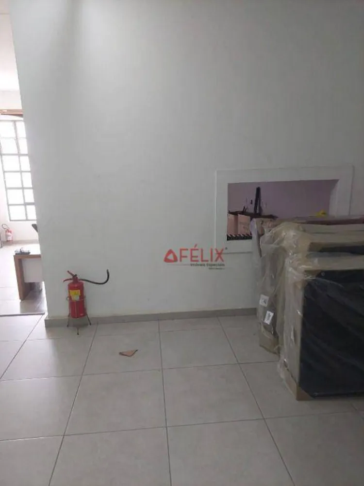 Loja-Salão, 750 m² - Foto 2