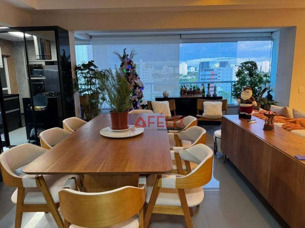 Apartamento, 3 quartos, 146 m² - Foto 1