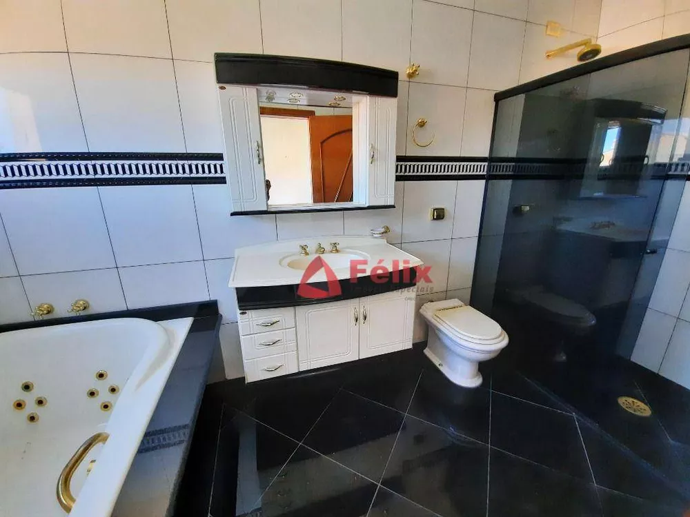 Casa, 3 quartos, 254 m² - Foto 1