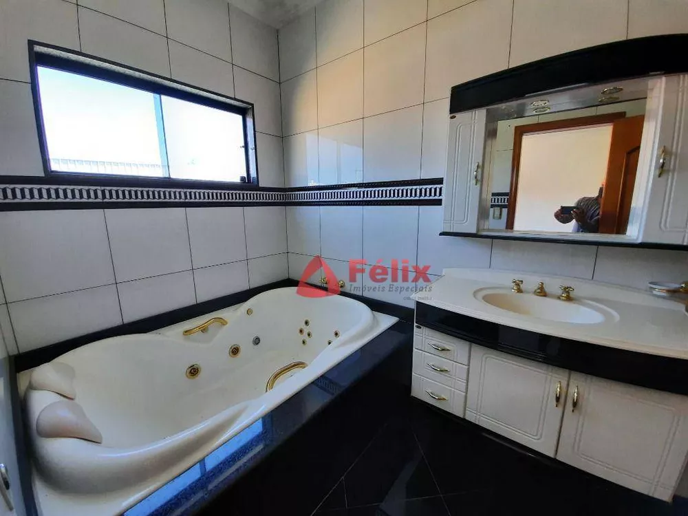 Casa, 3 quartos, 254 m² - Foto 18