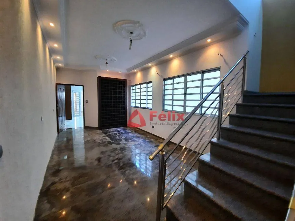 Casa, 3 quartos, 254 m² - Foto 1