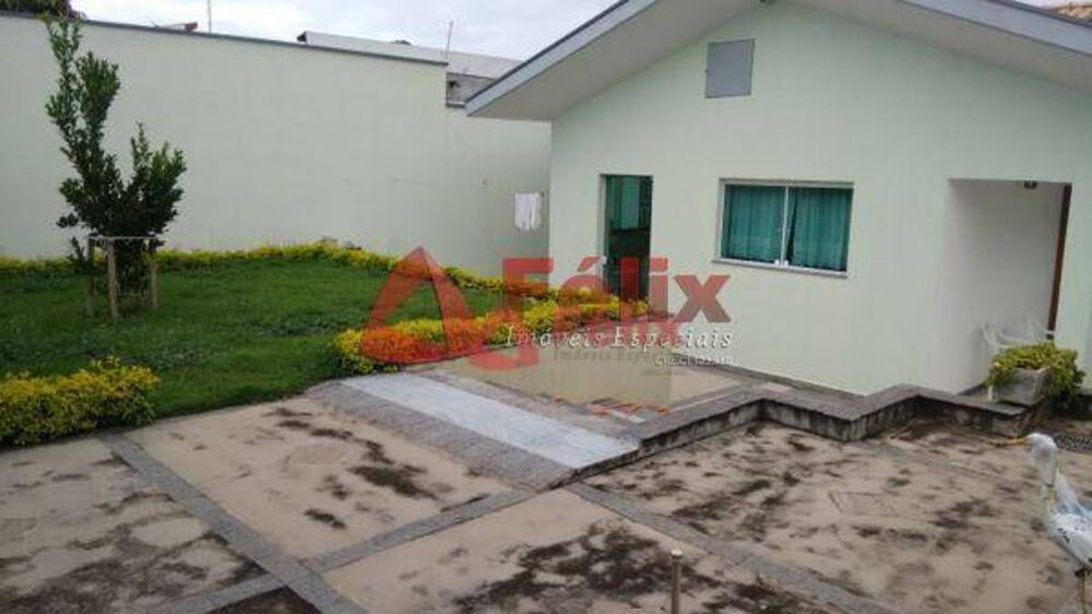 Casa, 5 quartos, 260 m² - Foto 9