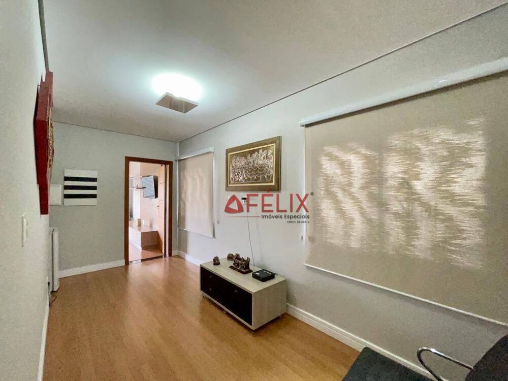 Casa, 4 quartos, 350 m² - Foto 1