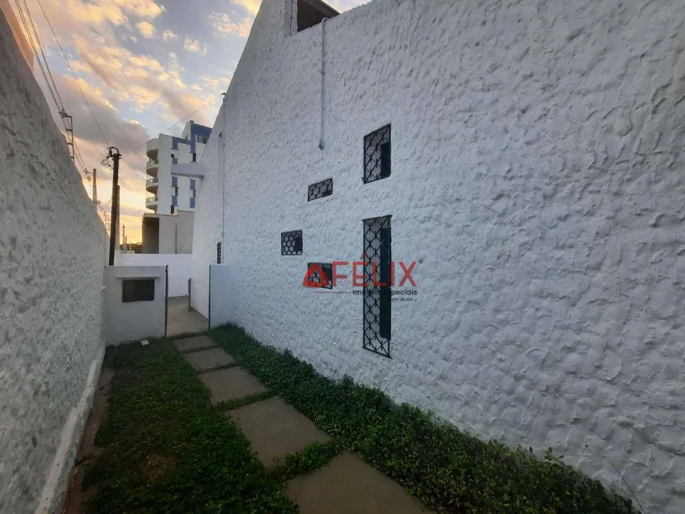 Casa, 4 quartos, 200 m² - Foto 2
