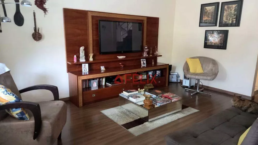 Sobrado, 3 quartos, 230 m² - Foto 1