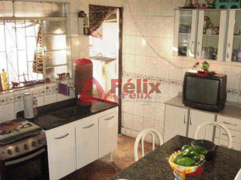 Casa, 6 quartos, 110 m² - Foto 1