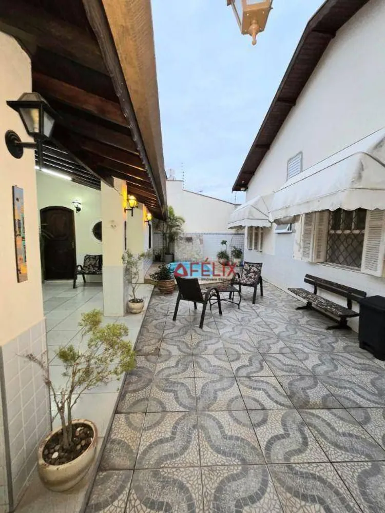 Casa, 3 quartos, 210 m² - Foto 8