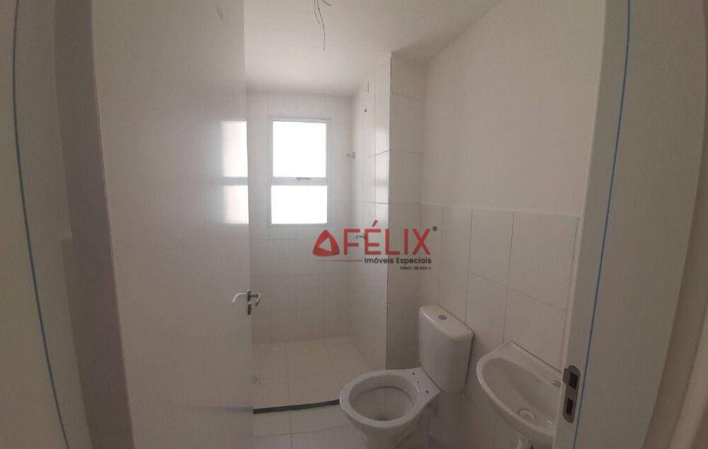 Apartamento à venda com 2 quartos, 42m² - Foto 4