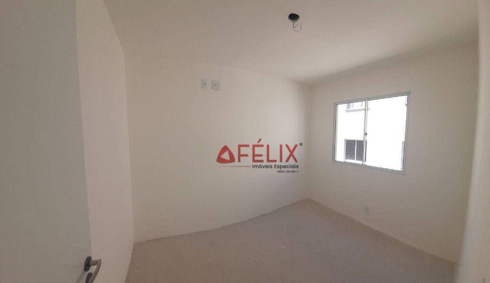 Apartamento à venda com 2 quartos, 42m² - Foto 3