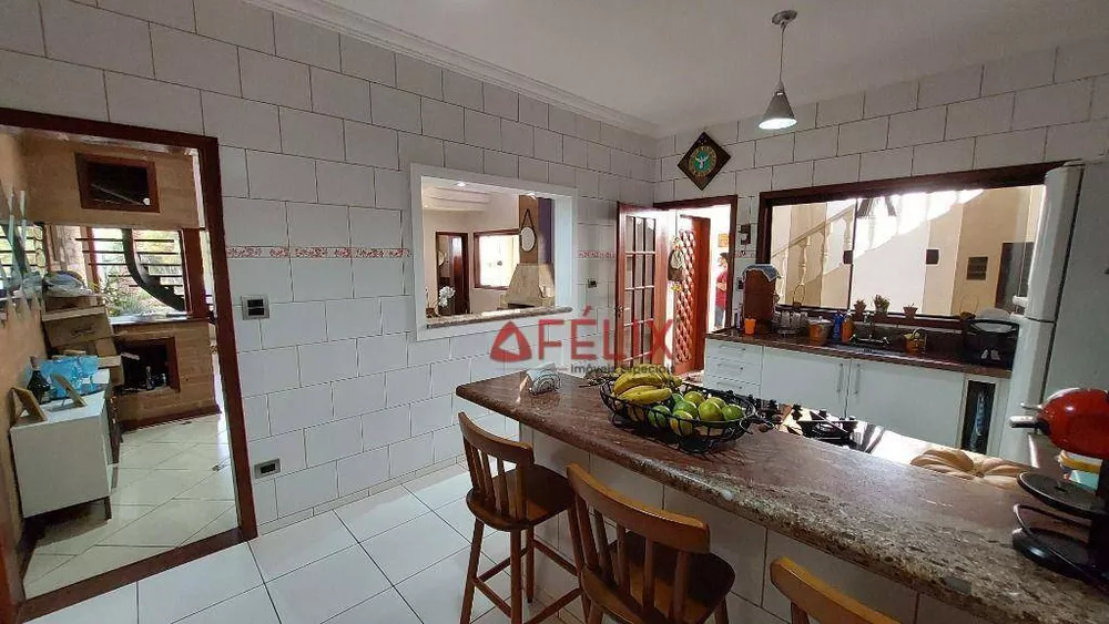 Casa, 3 quartos, 377 m² - Foto 21