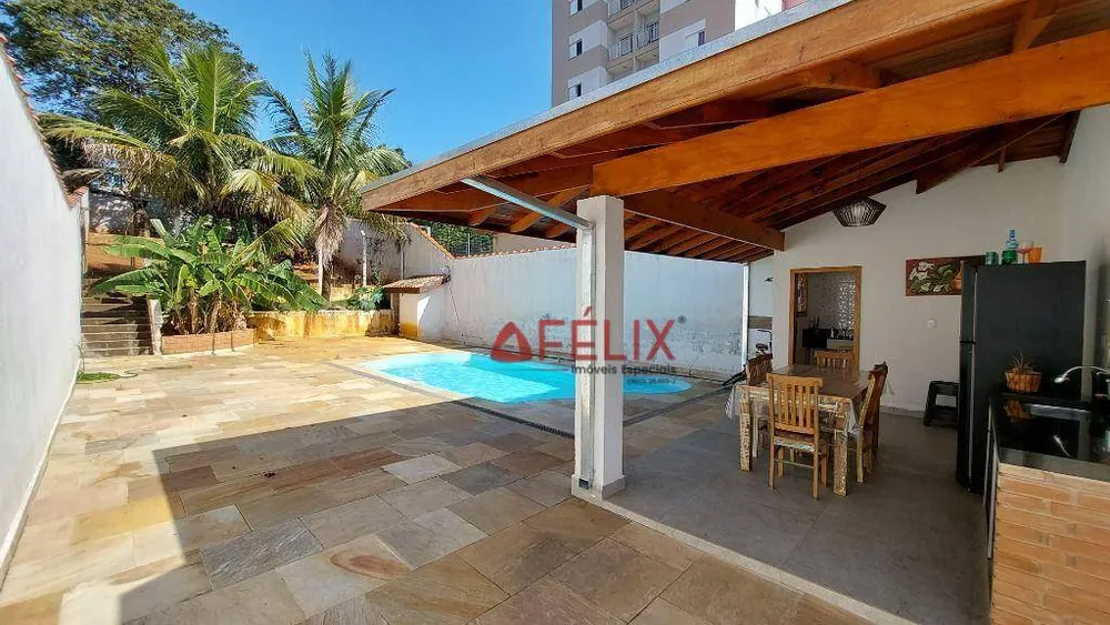 Casa, 3 quartos, 377 m² - Foto 1