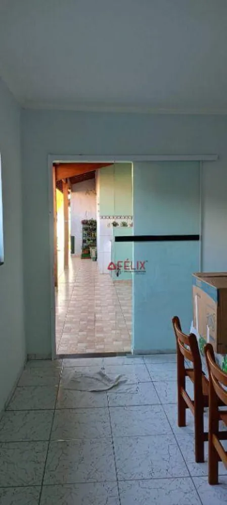 Casa, 3 quartos, 271 m² - Foto 2