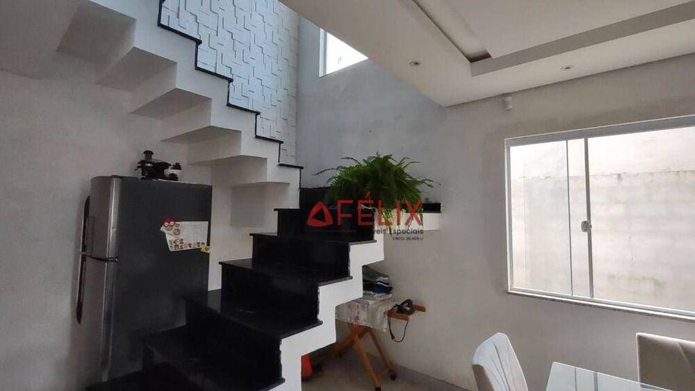 Sobrado, 4 quartos, 272 m² - Foto 1