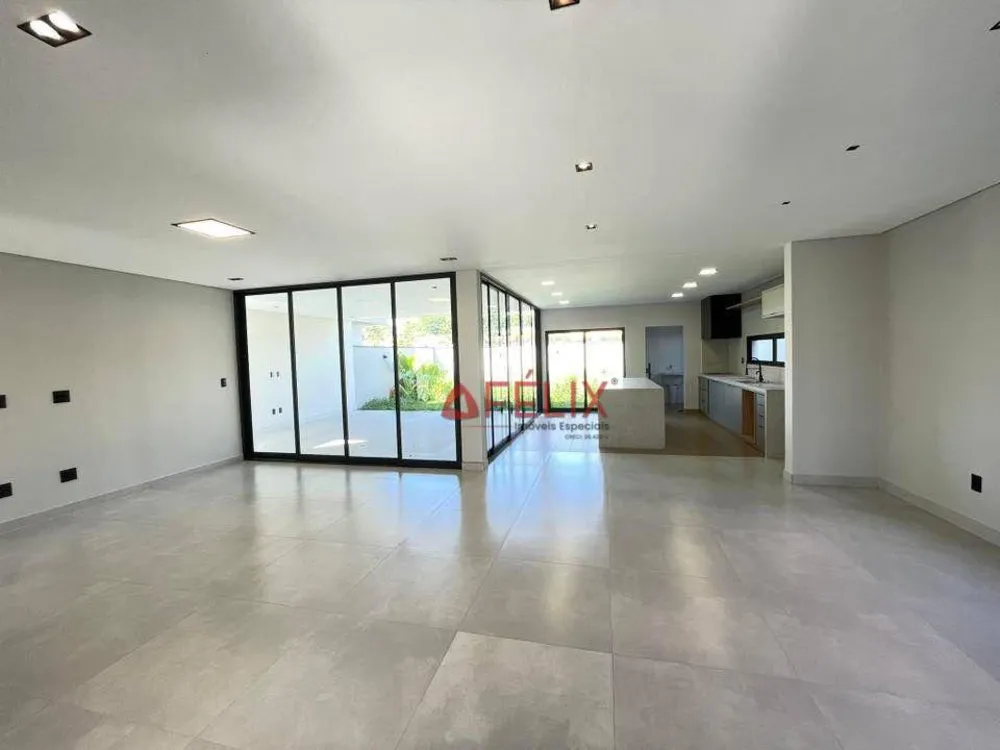 Sobrado, 3 quartos, 263 m² - Foto 2