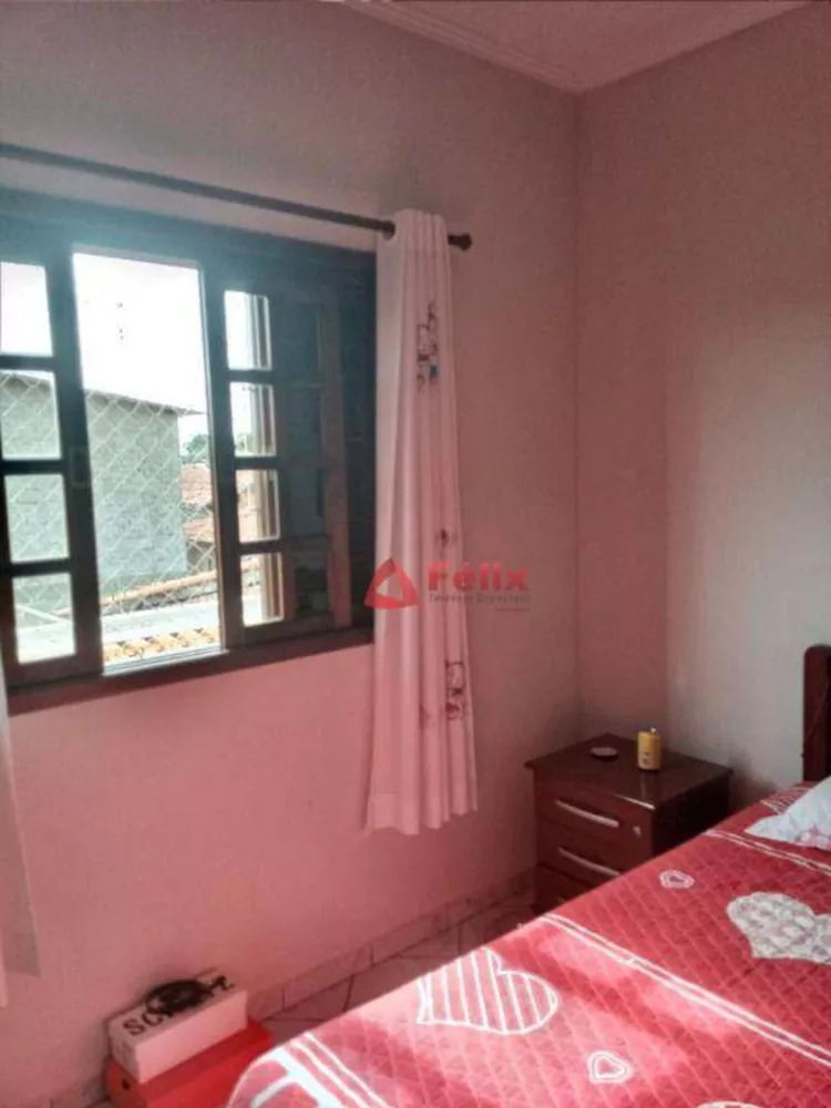 Sobrado, 3 quartos, 179 m² - Foto 1