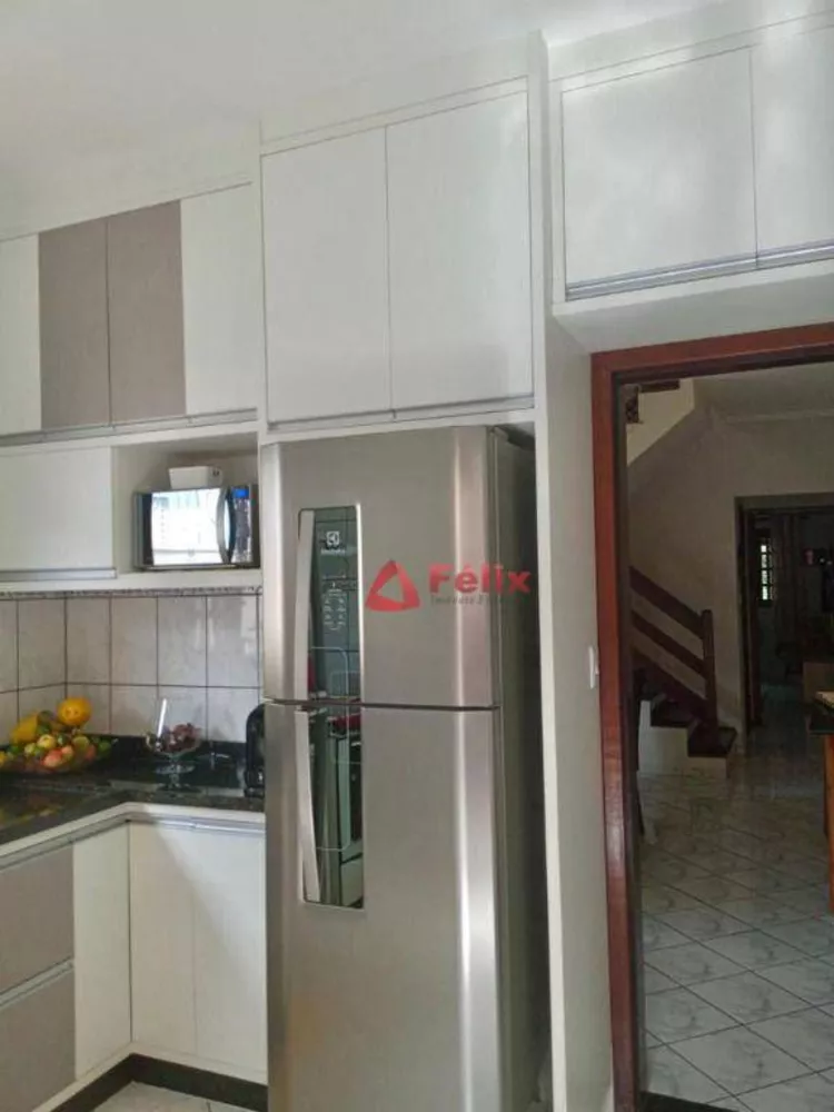 Sobrado, 3 quartos, 179 m² - Foto 4