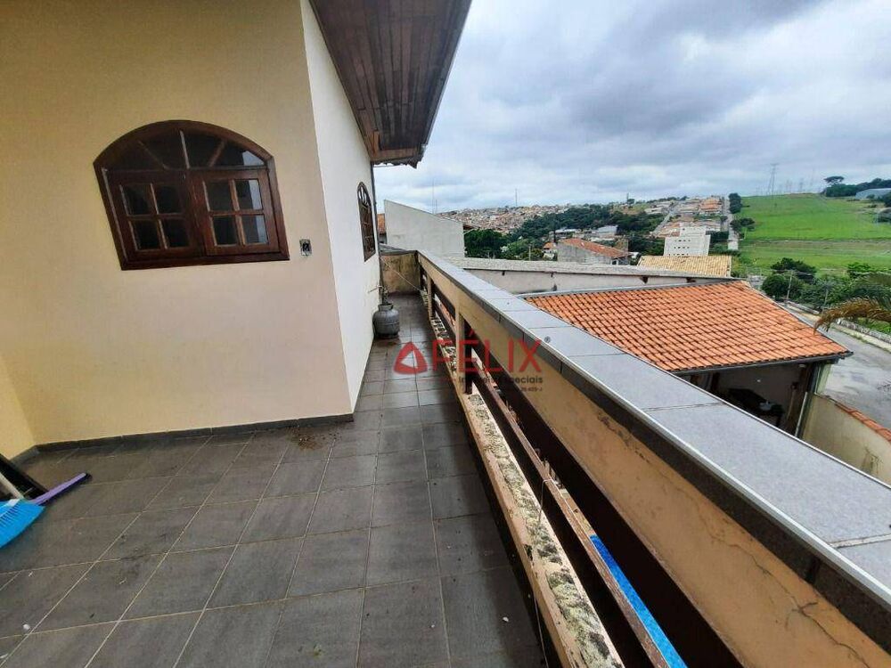 Casa, 3 quartos, 400 m² - Foto 1
