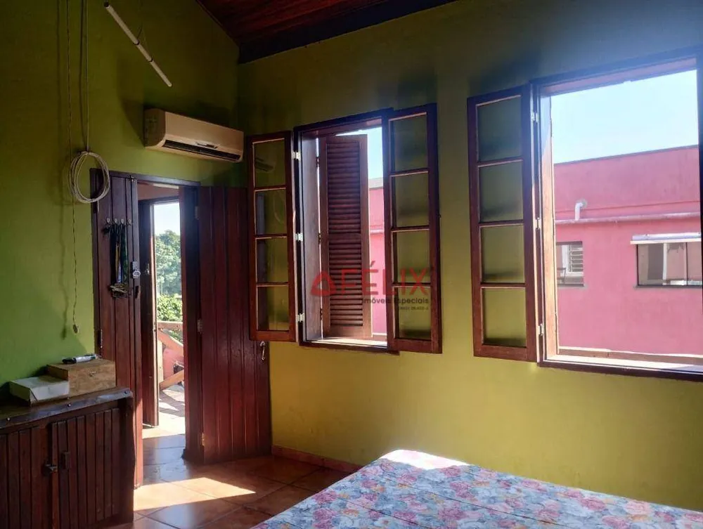 Casa, 3 quartos, 250 m² - Foto 12