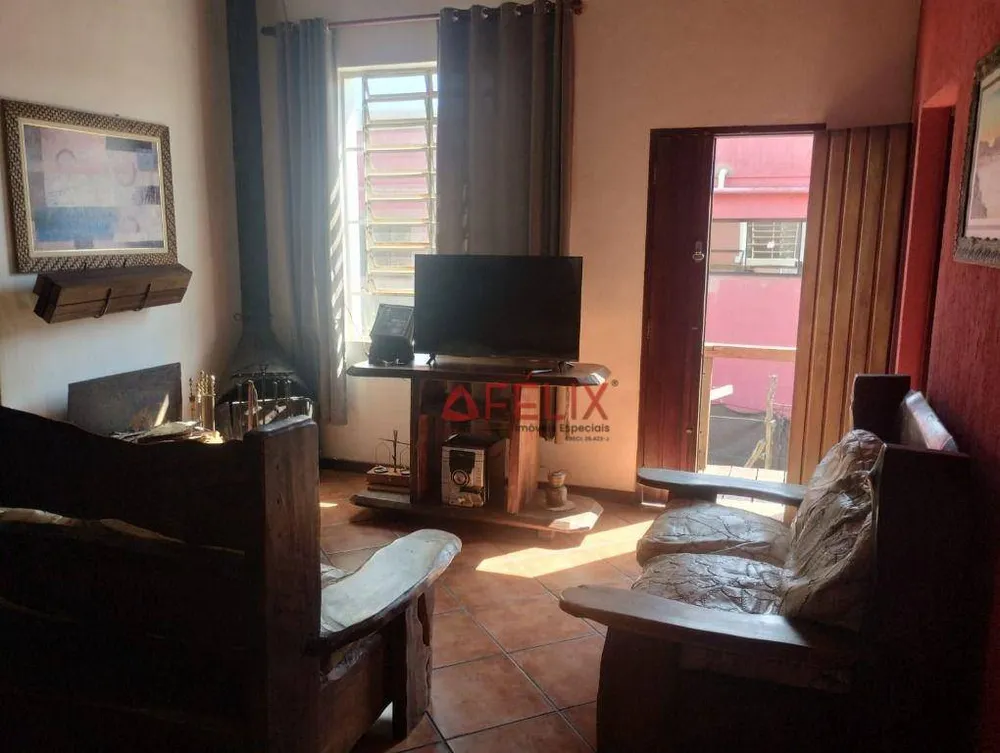Casa, 3 quartos, 250 m² - Foto 4