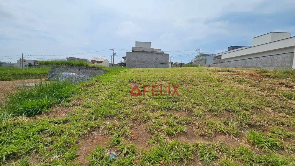 Loteamento e Condomínio, 250 m² - Foto 1