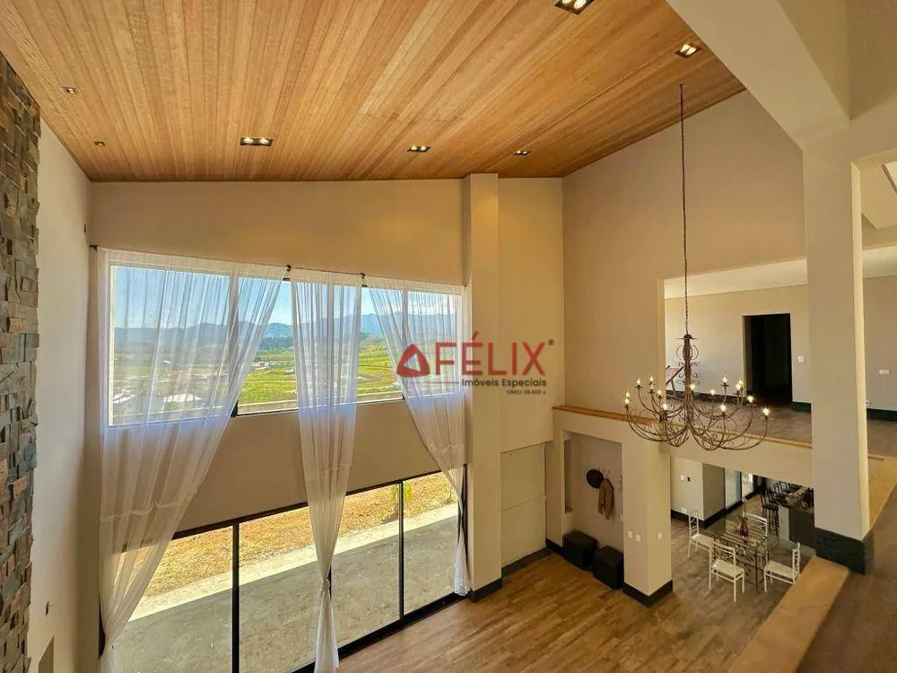 Sobrado, 3 quartos, 457 m² - Foto 2