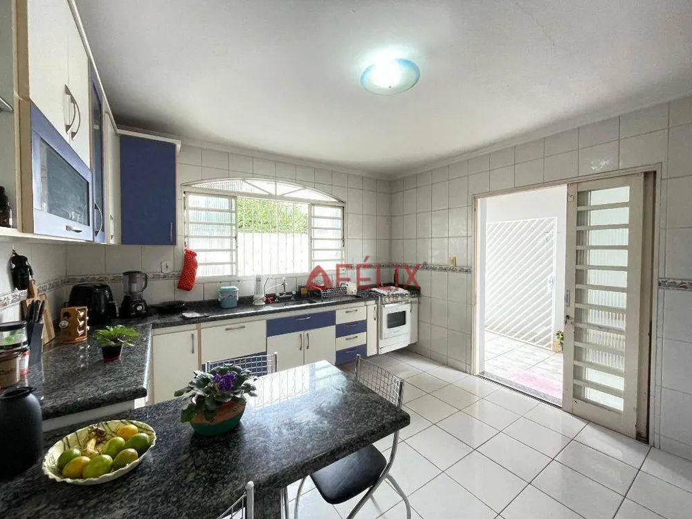 Casa, 3 quartos, 200 m² - Foto 5