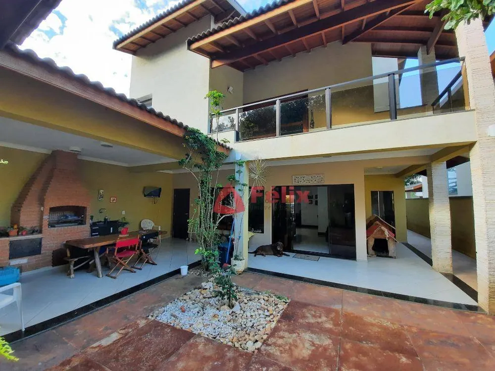 Sobrado, 3 quartos, 300 m² - Foto 1