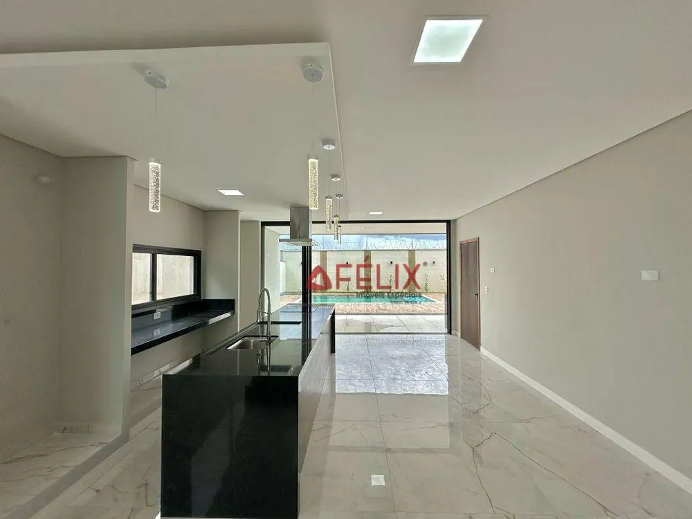 Sobrado, 4 quartos, 323 m² - Foto 3